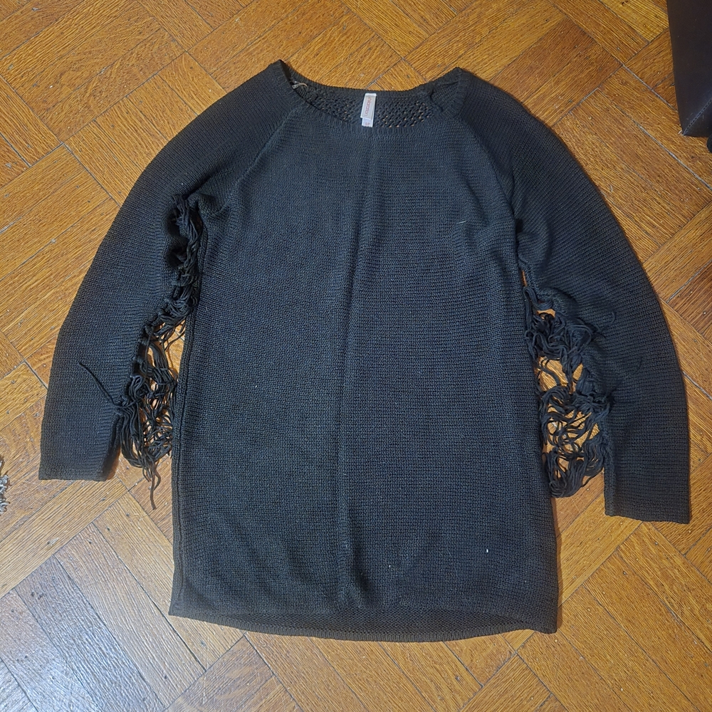 Xhilaration Black Sweater with Long   Sleeve Fringe